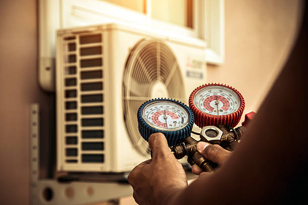 Professional Ductwork Repair technician working in Villa Park, CA